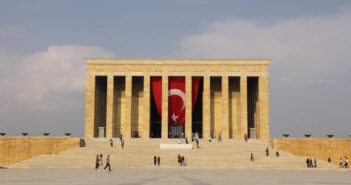 Anıtkabir ile İlgili Şiirler